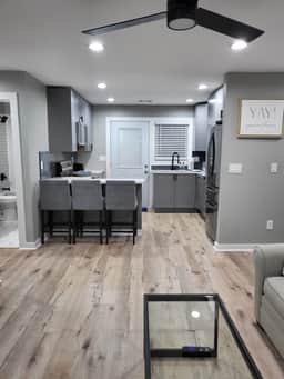 Modern Home 3 Bedroom 3 Baths & EV Charger