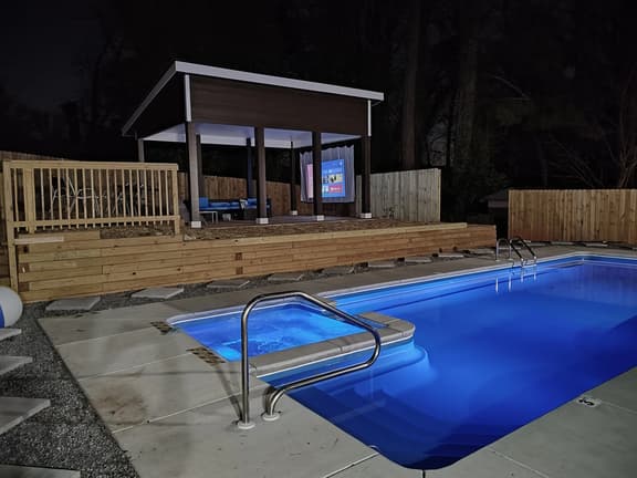 Rare+Heated Pool & Spa+Near Downtown